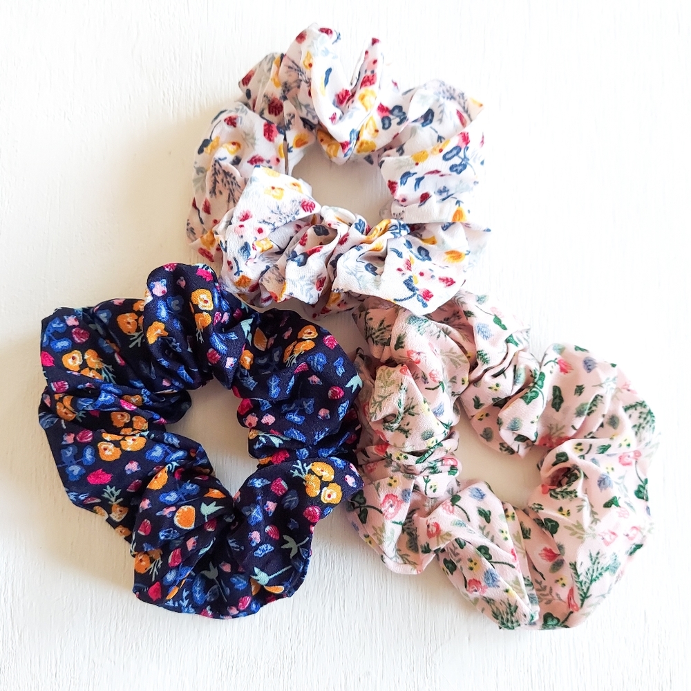 3-Pack Ditsy Floral Scrunchies